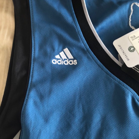 Men’s Minnesota Timberwolves Rubio Jersey - Picture 4 of 7